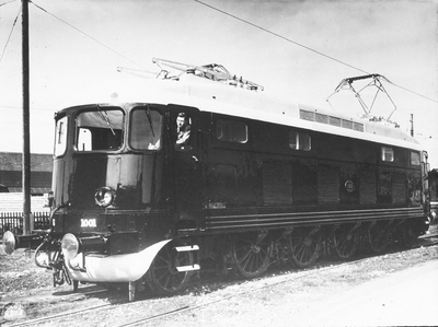 151164 Afbeelding van de electrische locomotief nr. 1001 (serie 1000) van de N.S.